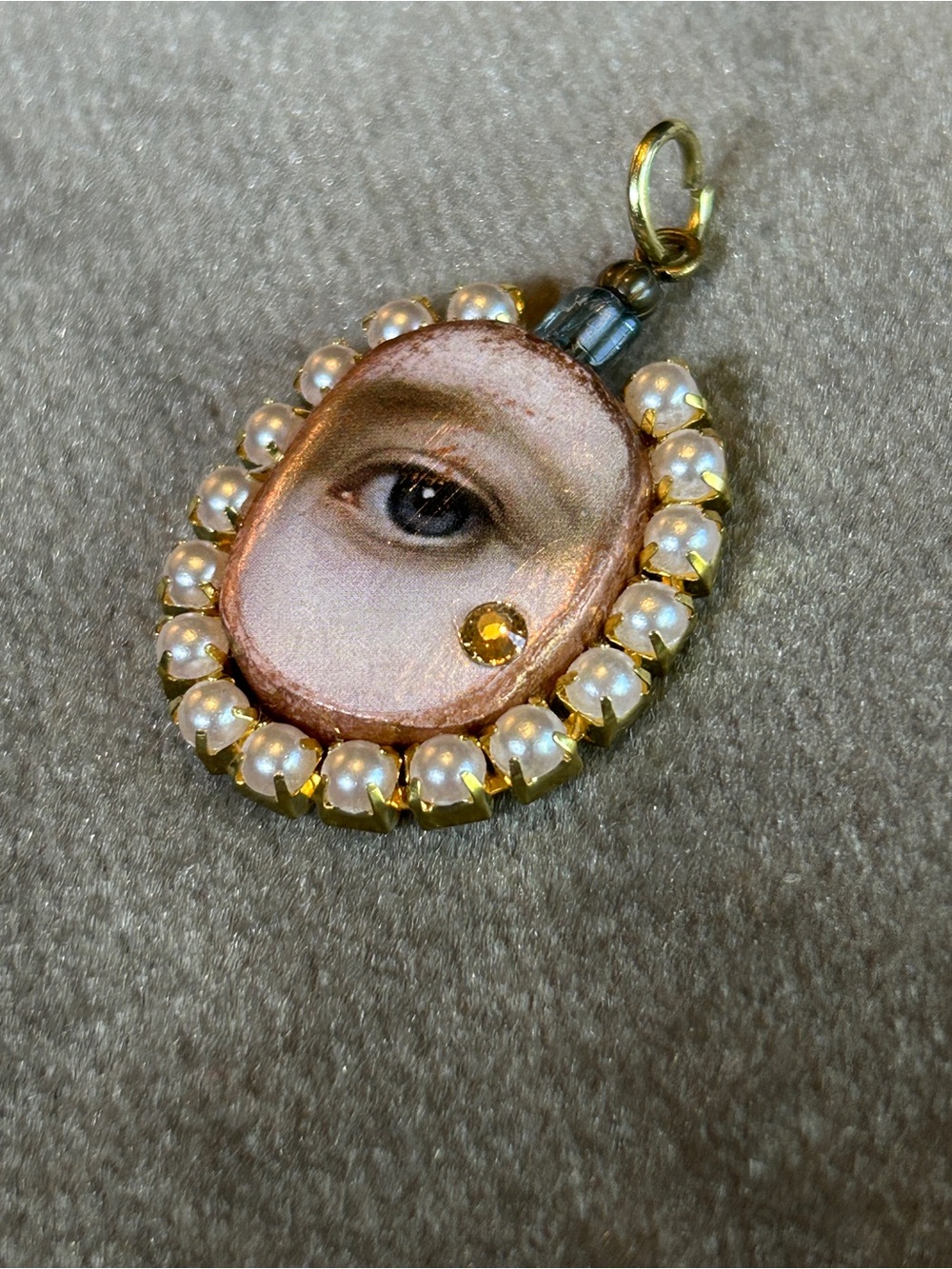 Gold and White Mini Lover’s Eye Portrait Pendant Necklace Charm - Picture 2 of 4